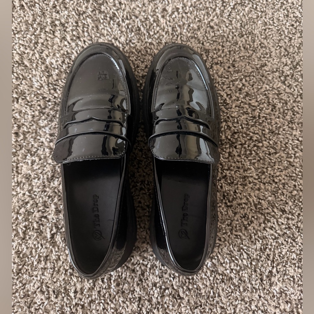 Pleather Platform Loafers. Size: W9.